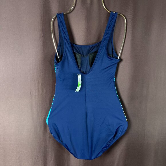 Lands' End Women's 2, 4 LONG Soft Cup Tugless Sporty One Piece Swimsuit Chlorine - Picture 6 of 9